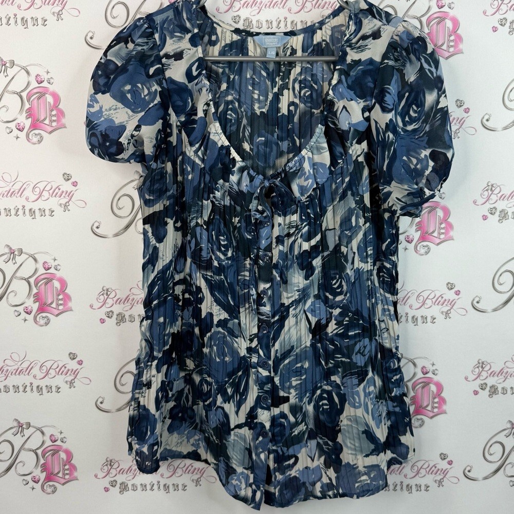 Denver Hayes T-shirt pleated flowers blue cream white Navy Floral Blouse
